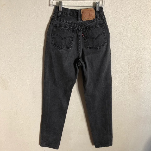 22”/23” Dark Grey High Waisted Levi’s 501 Jeans - Picture 2 of 4